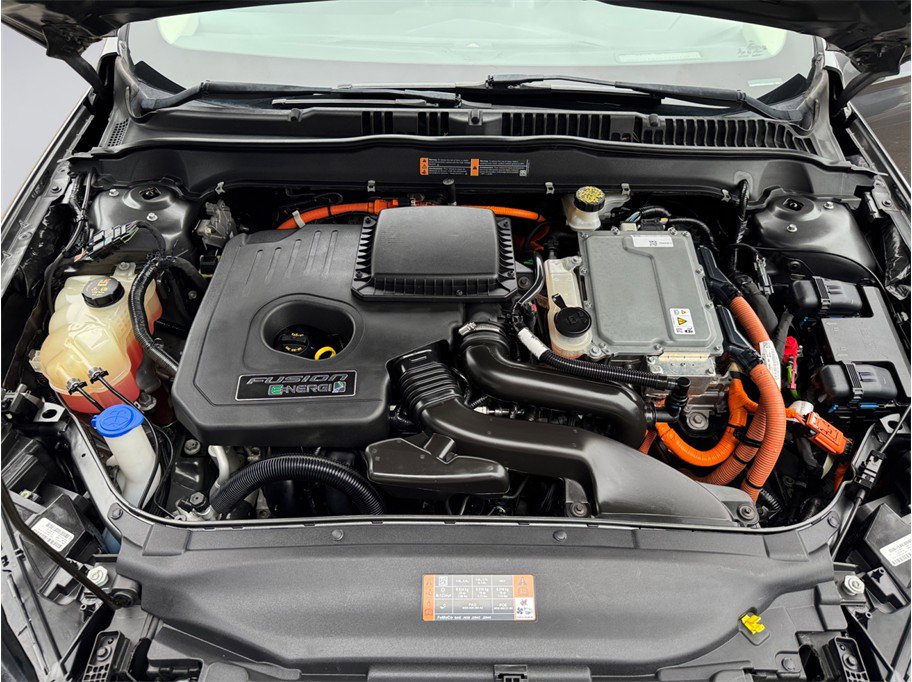 Used 2019 Ford Fusion Energi Titanium FWD image 8