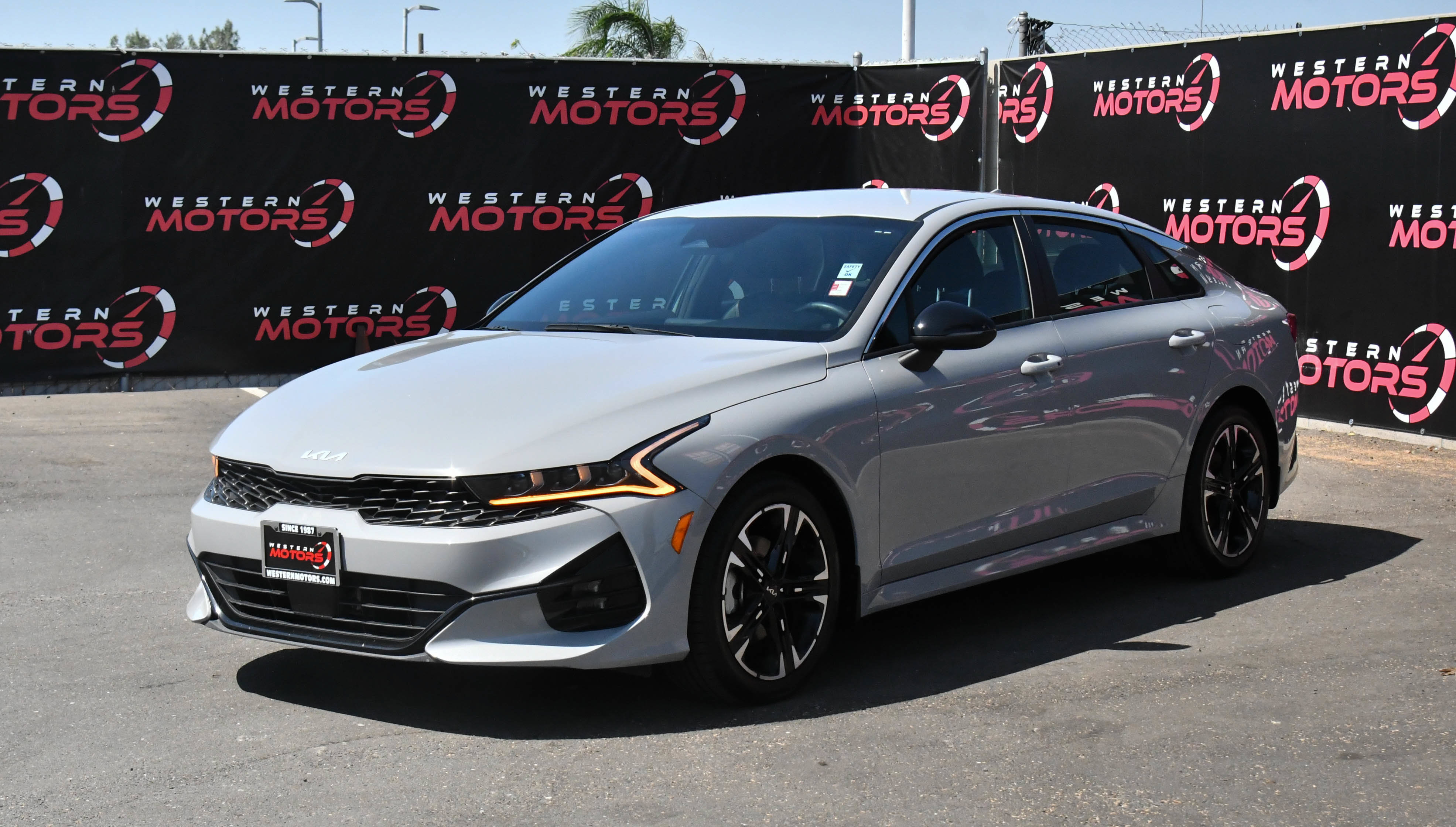 Used 2023 Kia K5 GT-Line w/ GT-Line Premium Package FWD image 3