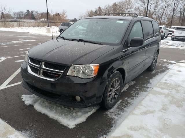 Used 2017 Dodge Grand Caravan SXT image 10
