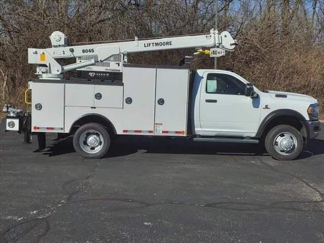 Used 2024 RAM 5500 Tradesman AWD/4WD image 2