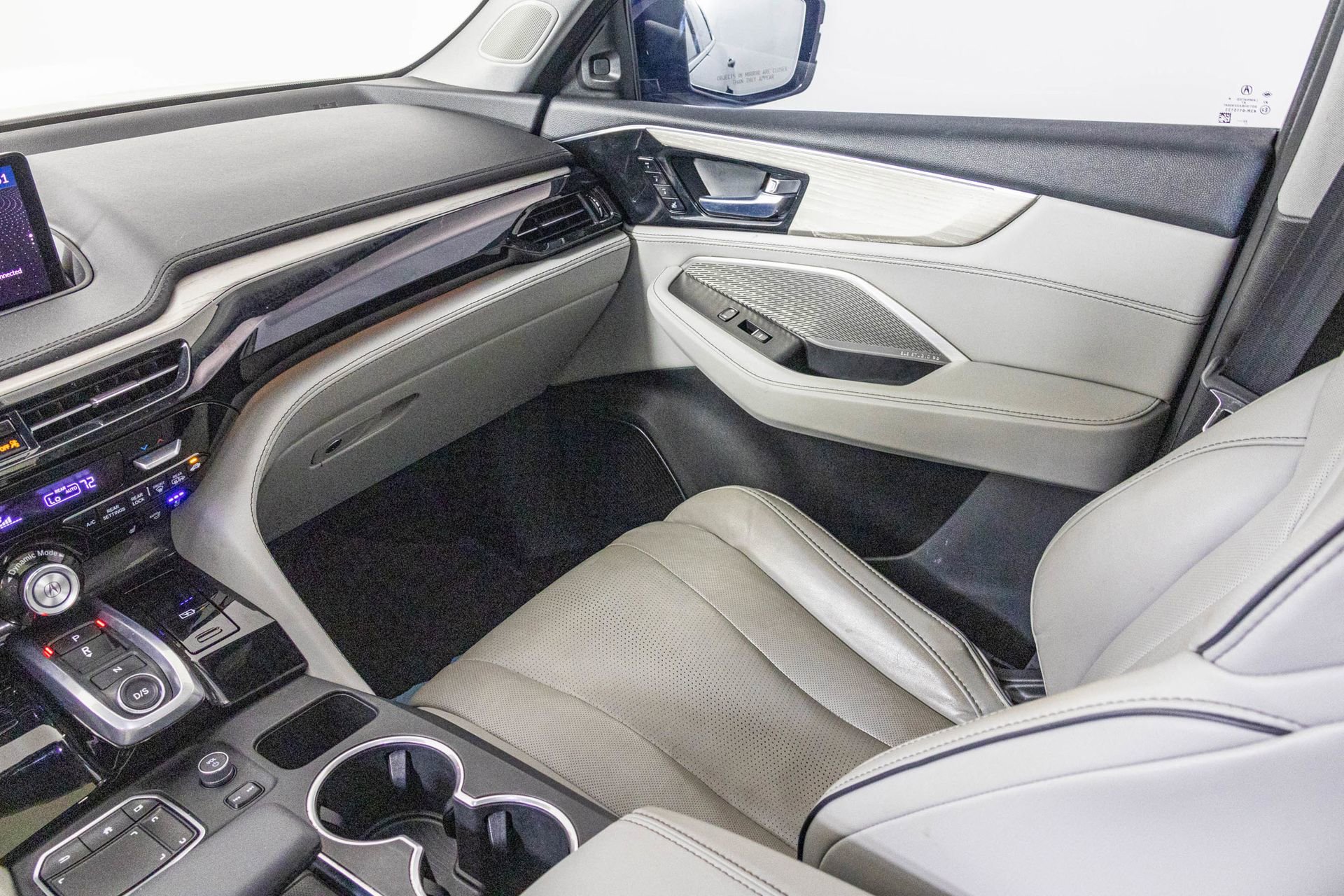 Used 2023 Acura MDX SH-AWD w/ Advance Package image 30