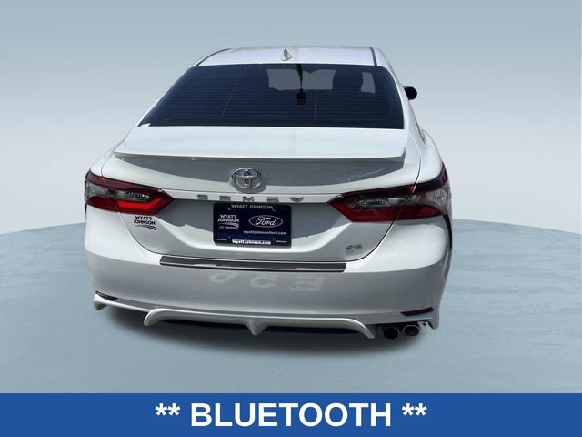 Used 2023 Toyota Camry SE w/ Convenience Package FWD image 4