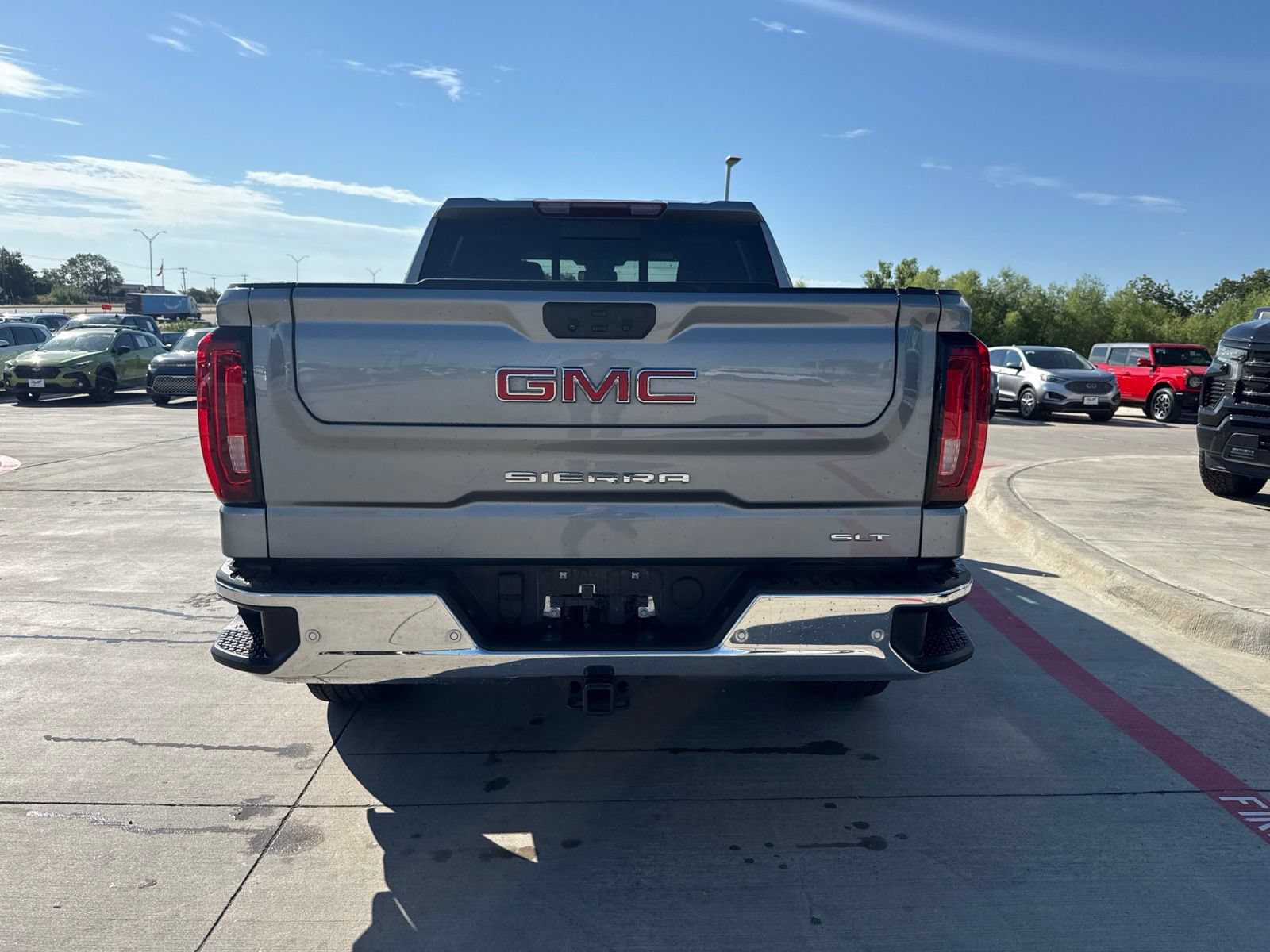 Used 2025 GMC Sierra 1500 SLT RWD image 4