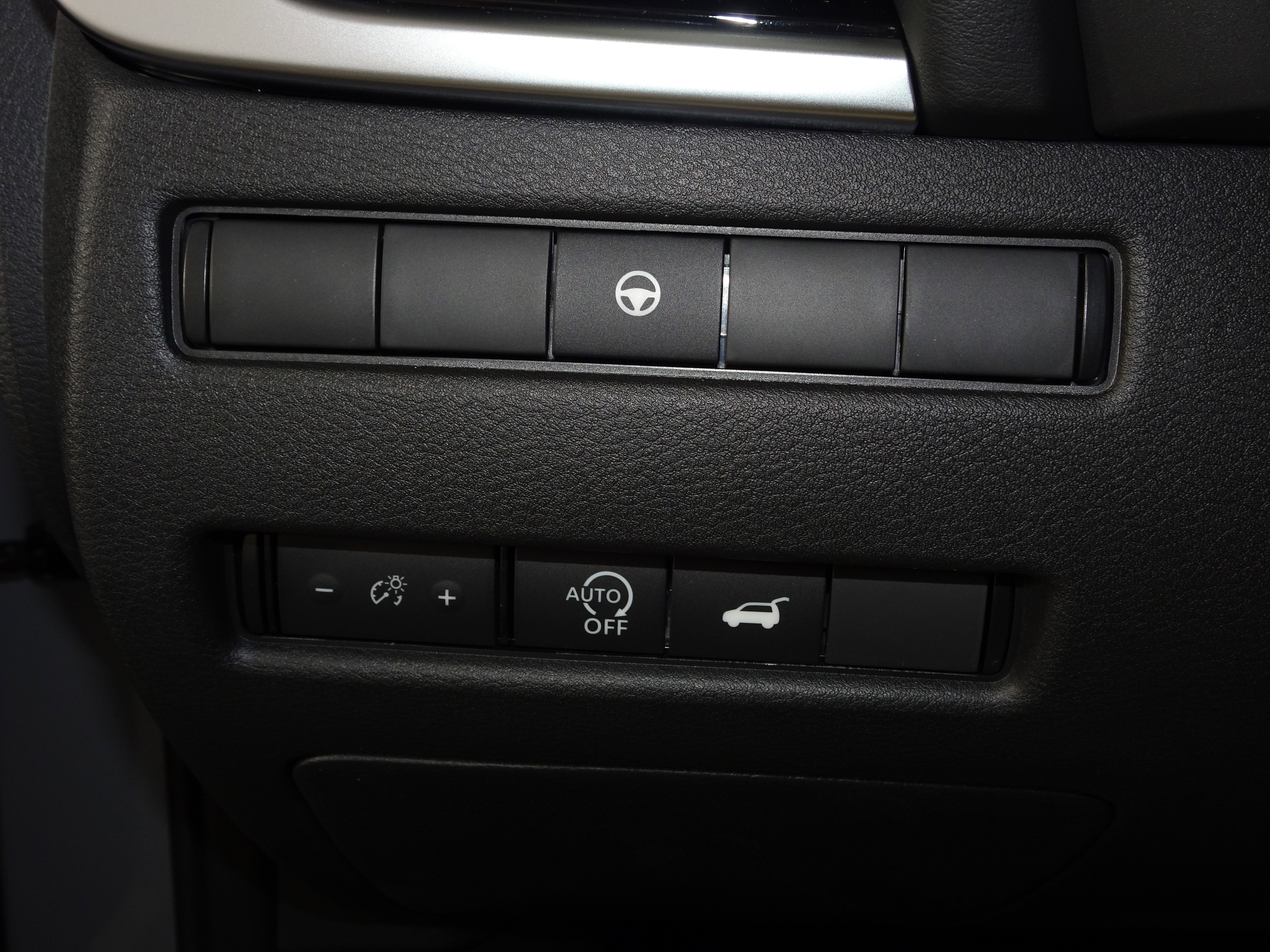 New 2025 Nissan Rogue SL image 36