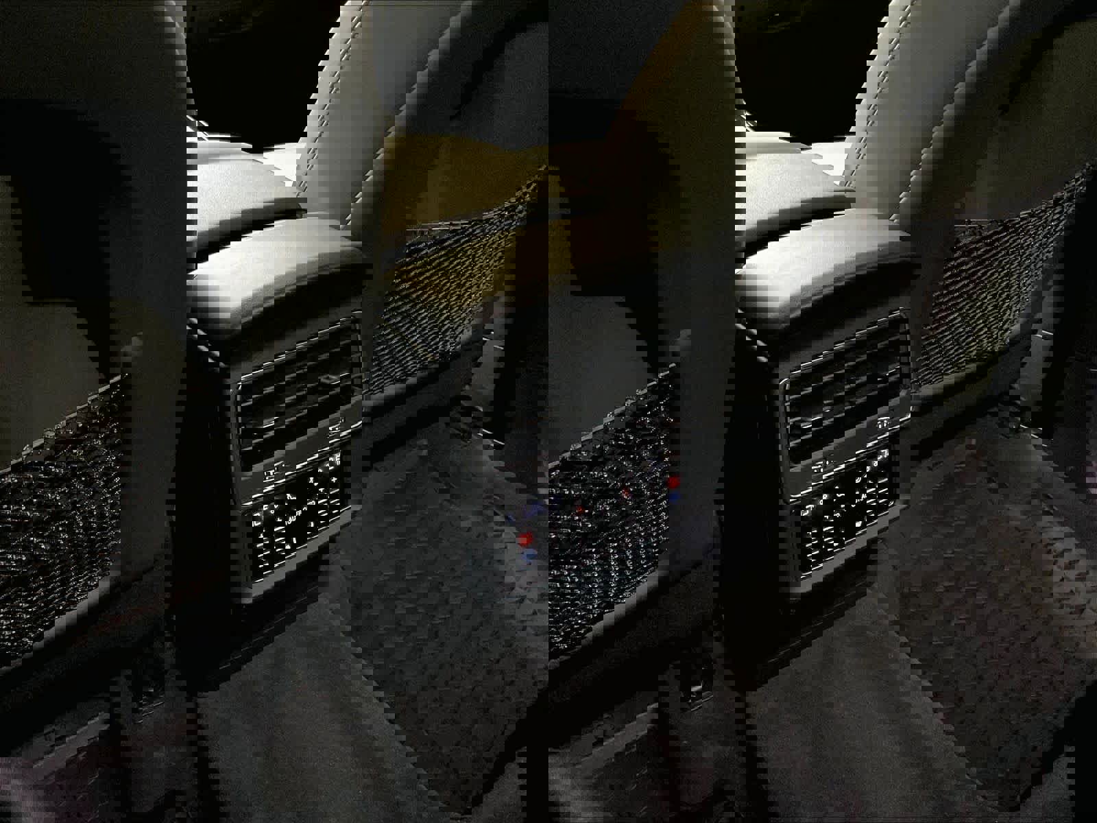 Used 2023 Audi Q8 Premium Plus w/ Premium Plus Package image 34