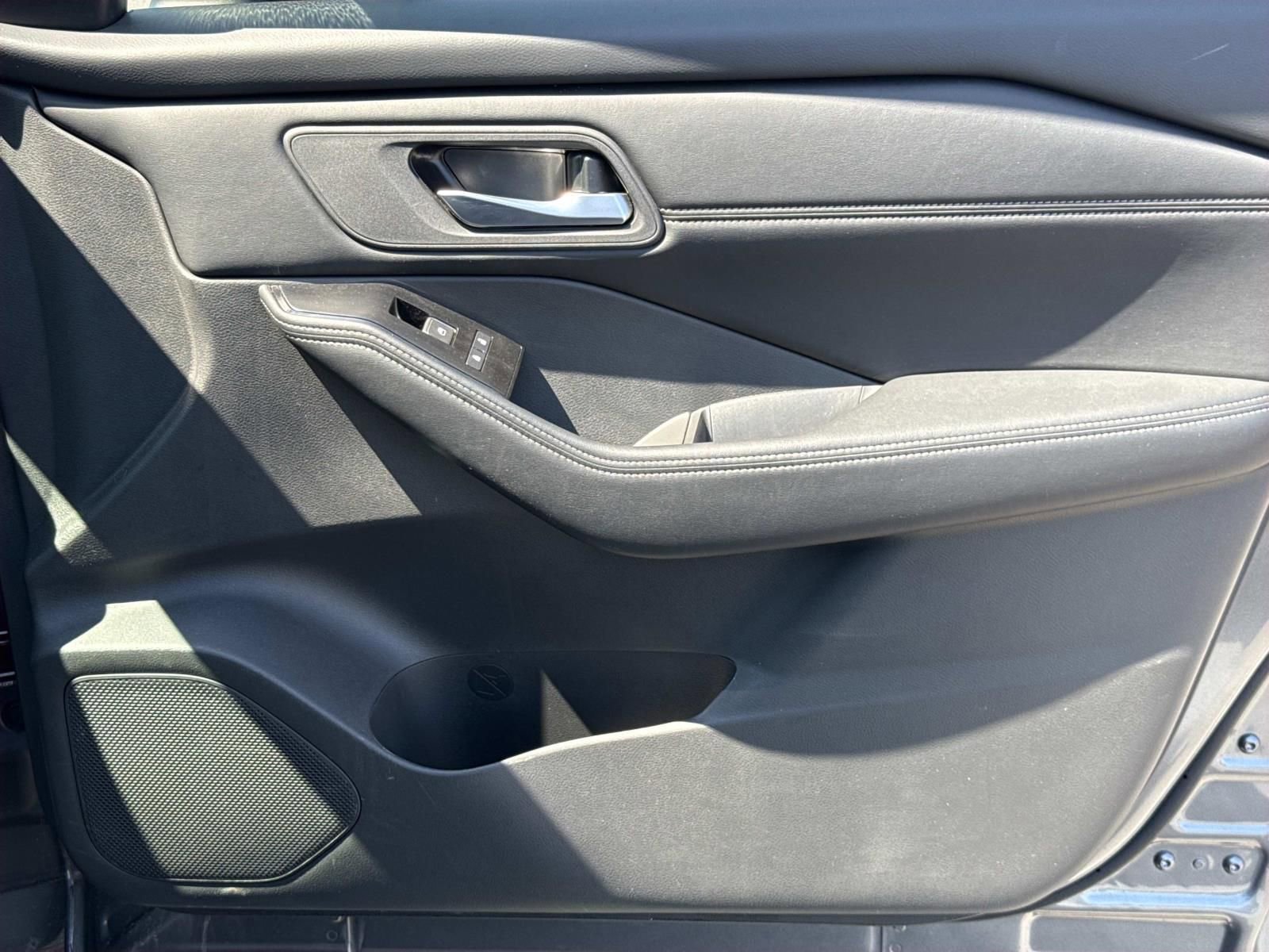 Used 2026 Nissan Rogue SL AWD/4WD image 24