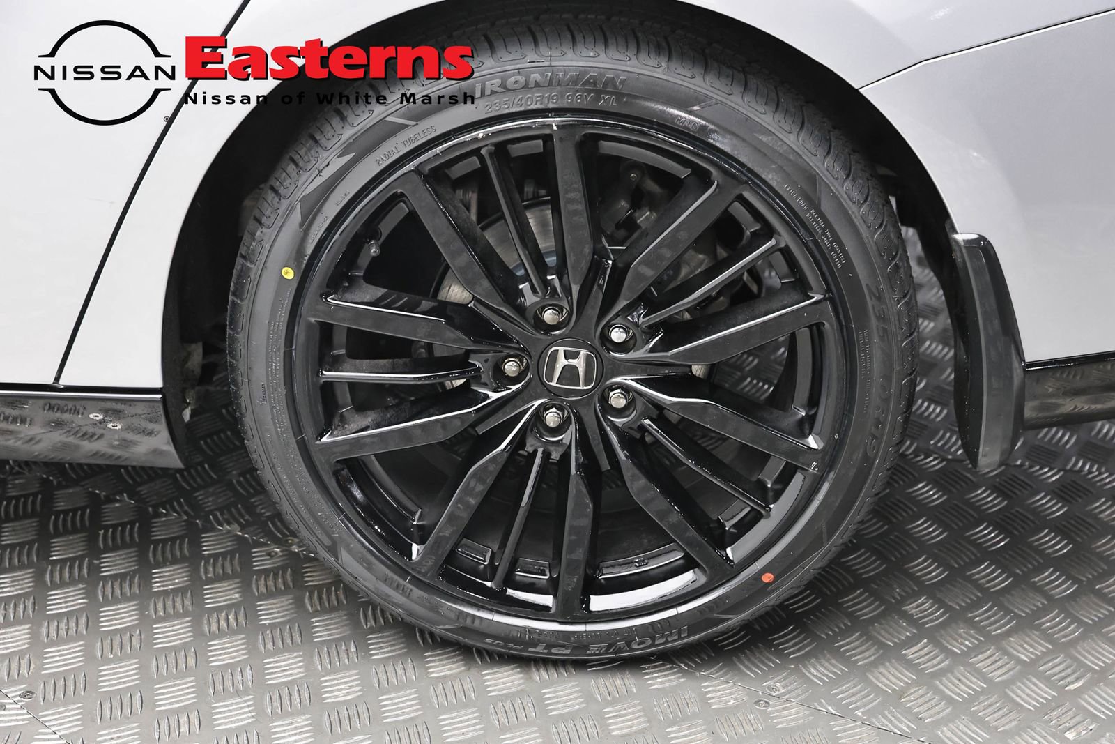 Used 2024 Honda Accord Touring image 8