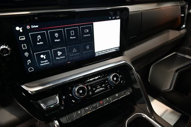 Used 2024 GMC Sierra 3500 Denali image 17