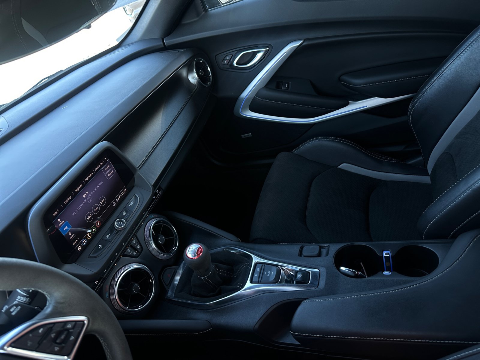 Used 2020 Chevrolet Camaro SS RWD image 25