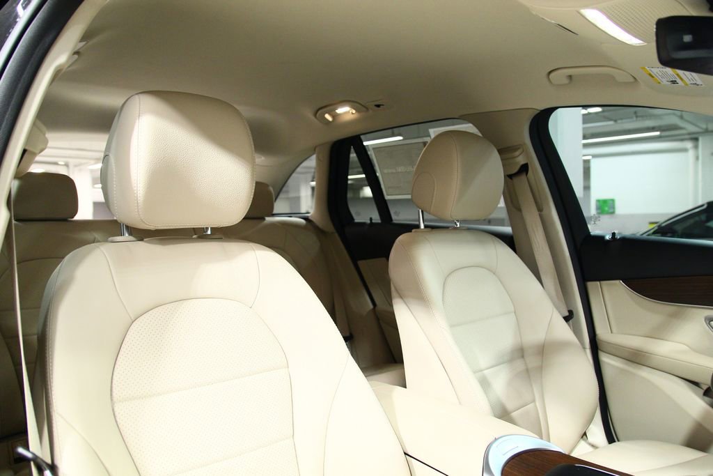 Certified 2022 Mercedes-Benz GLC 300 image 24