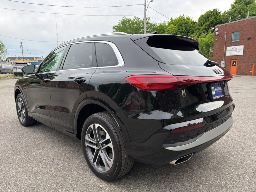 Used 2025 Audi Q5 Premium AWD/4WD image 3