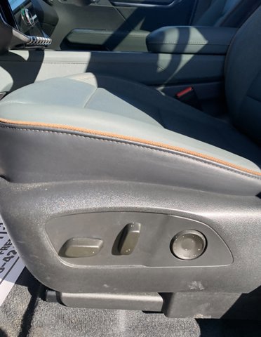 Used 2024 GMC Acadia AT4 image 14