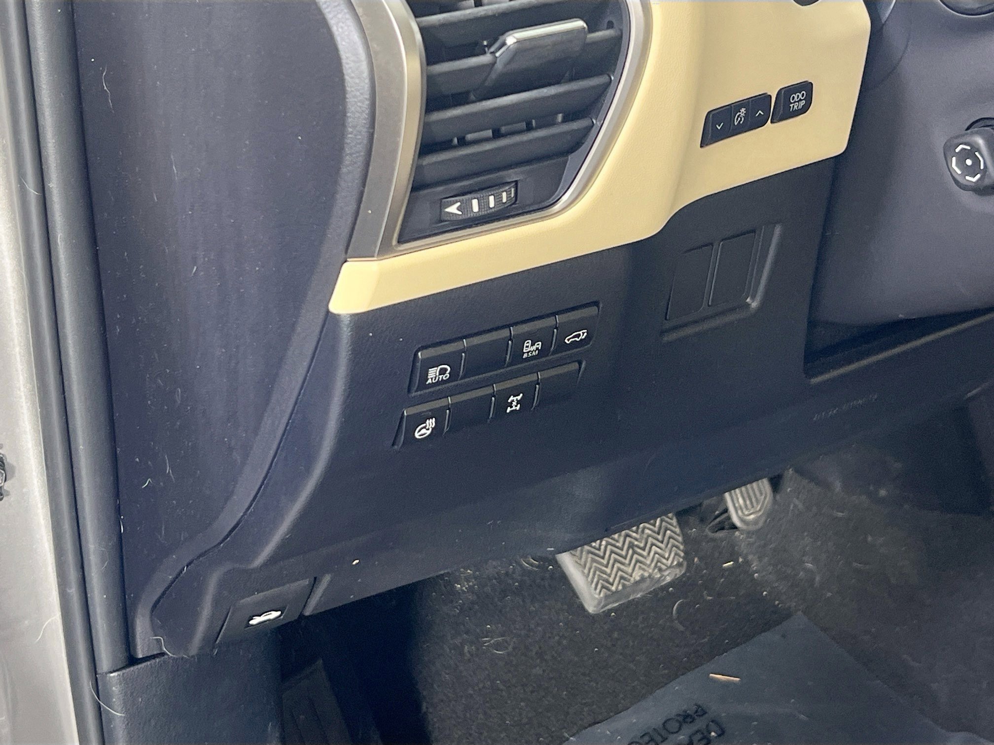 Used 2020 Lexus NX 300 AWD w/ Comfort Package image 10