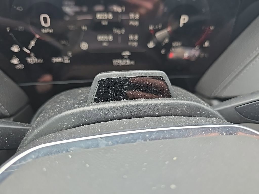 Used 2025 GMC Yukon XL Denali w/ Denali Reserve Package image 24