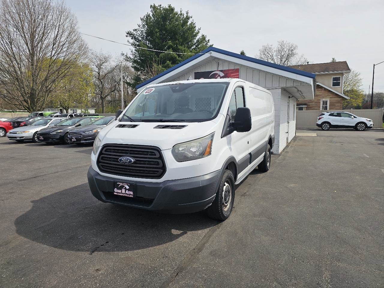Used 2015 Ford Transit 250 130 Low Roof RWD image 4