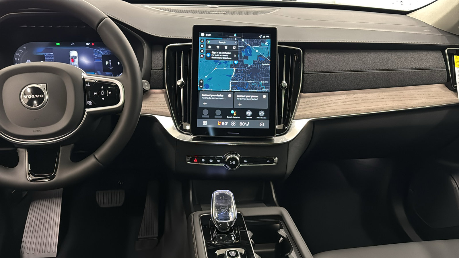 New 2026 Volvo XC90 B6 Plus w/ Protection Package Premier AWD/4WD image 11