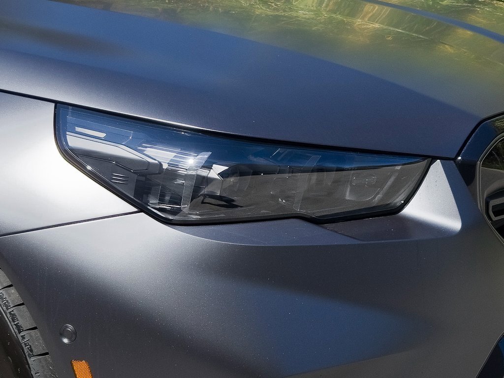 New 2026 BMW M5 w/ Executive Package image 8