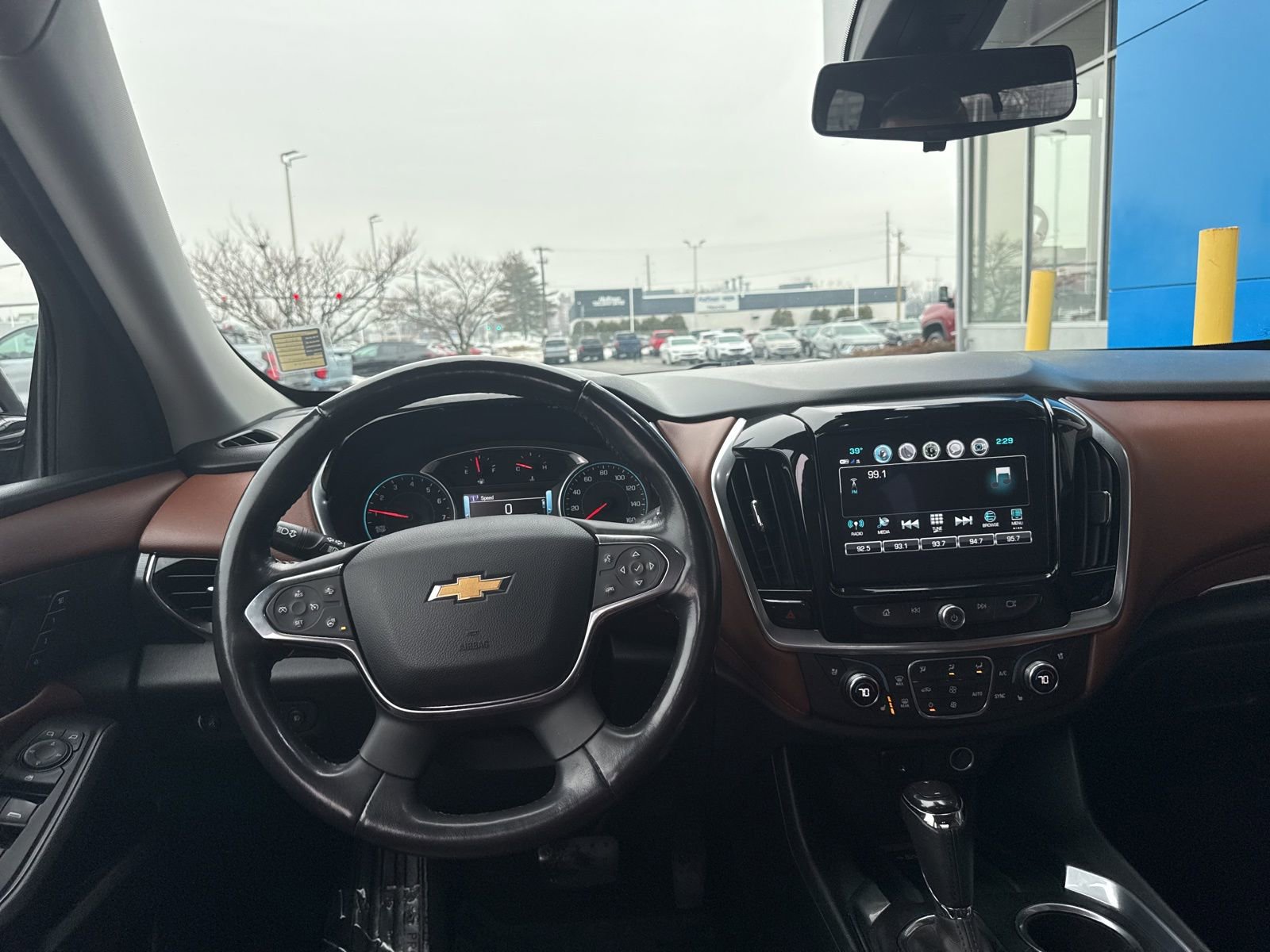 Used 2019 Chevrolet Traverse High Country image 2