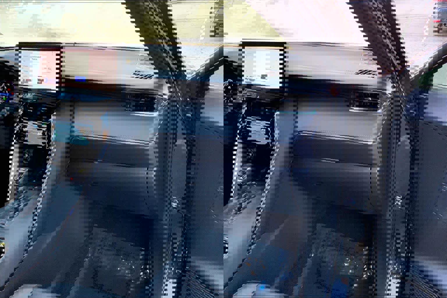 Used 2023 Toyota Venza Nightshade AWD/4WD image 18