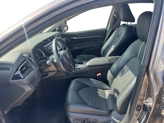 Used 2019 Toyota Camry SE FWD image 9