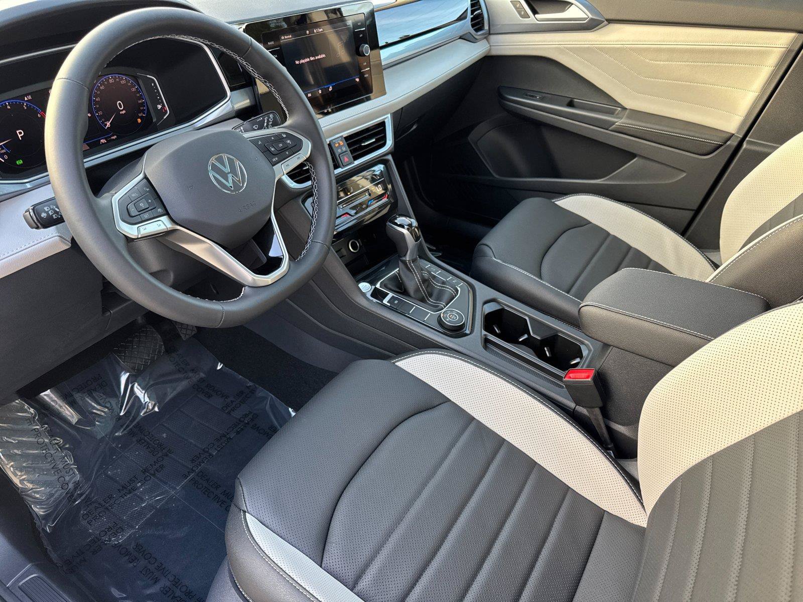 New 2026 Volkswagen Taos SEL AWD/4WD image 9