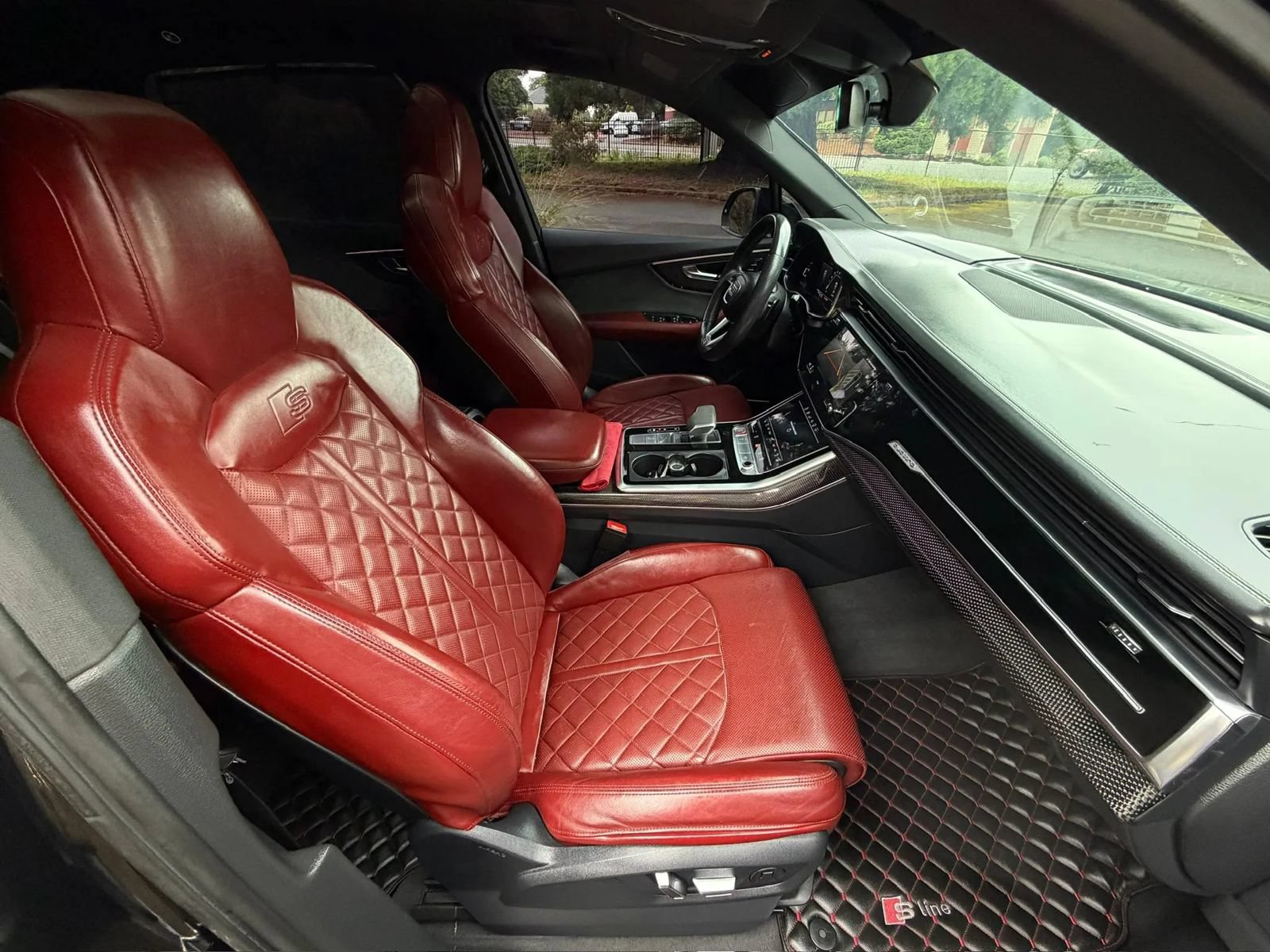 Used 2020 Audi SQ7 Prestige w/ Prestige Package AWD/4WD image 12