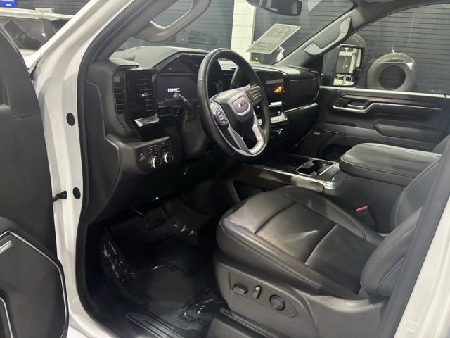 Used 2024 GMC Sierra 3500 SLT w/ SLT Premium Package AWD/4WD image 12