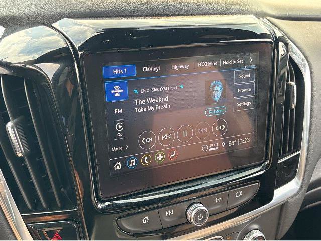 Used 2023 Chevrolet Traverse LT FWD image 22