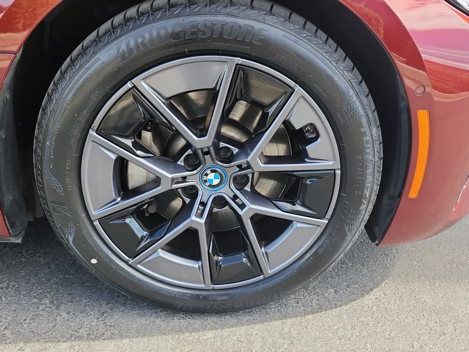 Used 2023 BMW i4 eDrive40 w/ Premium Package RWD image 8