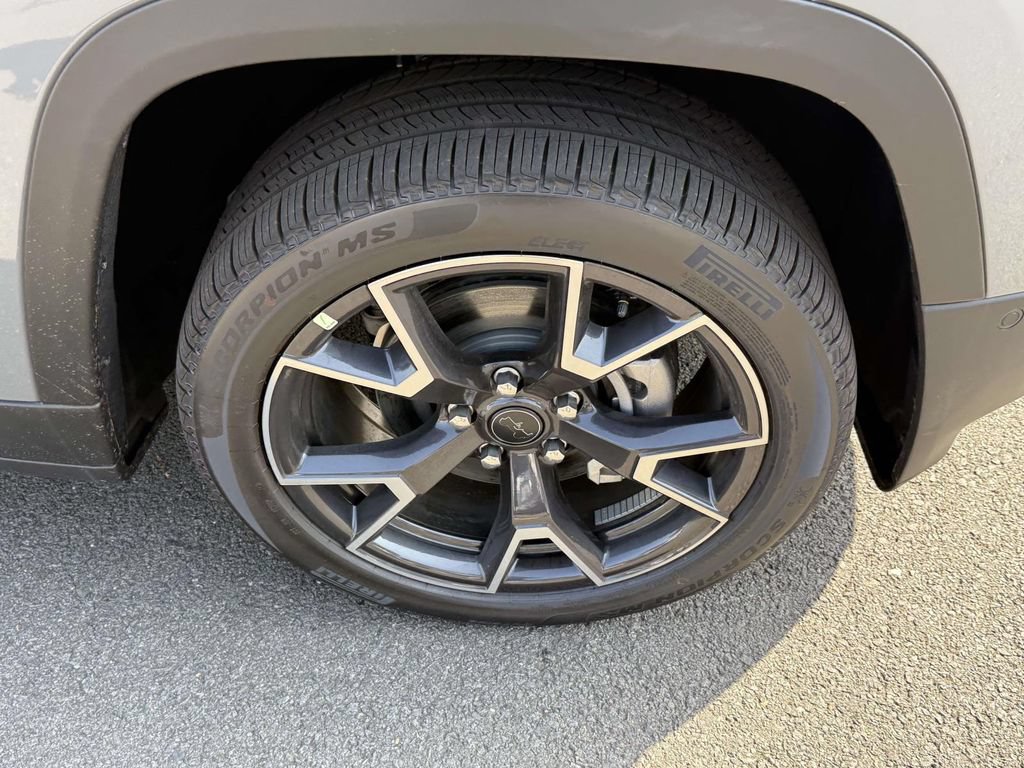 New 2026 Jeep Cherokee Overland w/ Advanced Pro Tech Group AWD/4WD image 12