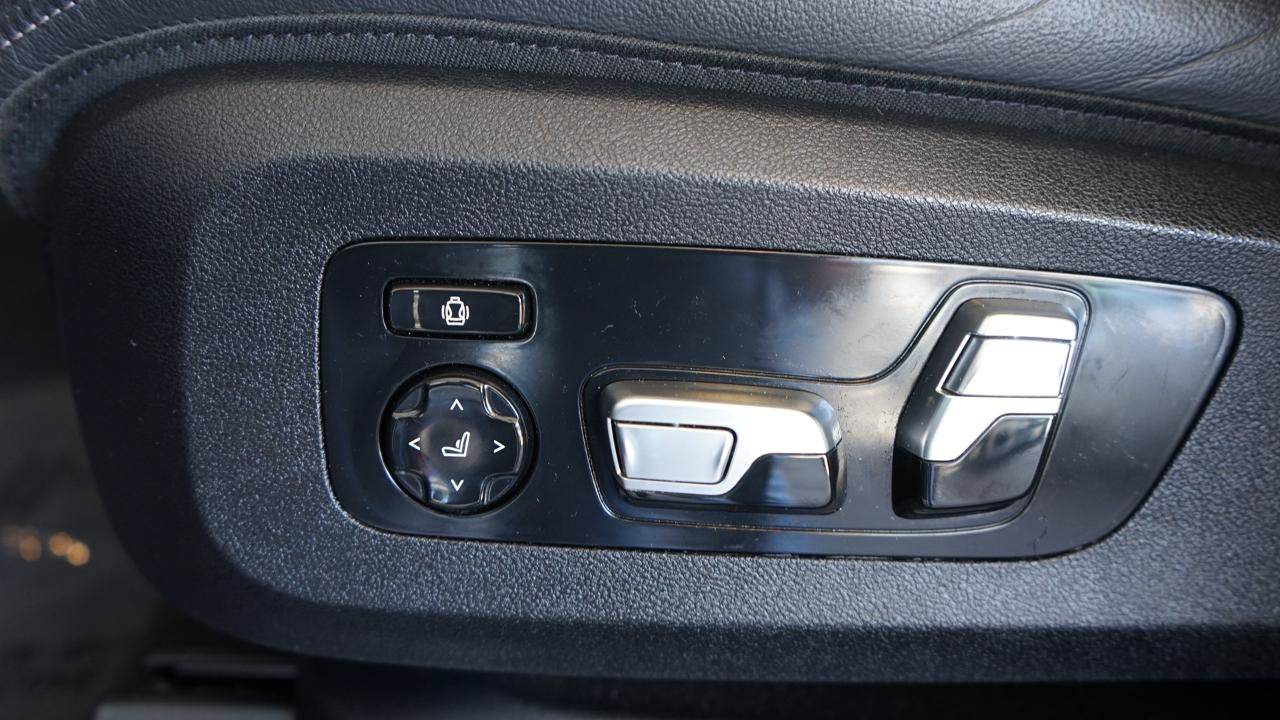 Used 2021 BMW X5 sDrive40i w/ M Sport Package RWD image 22