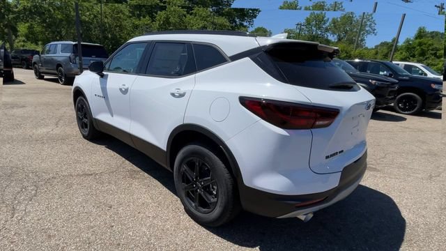 New 2026 Chevrolet Blazer LT w/ Convenience Package AWD/4WD image 8
