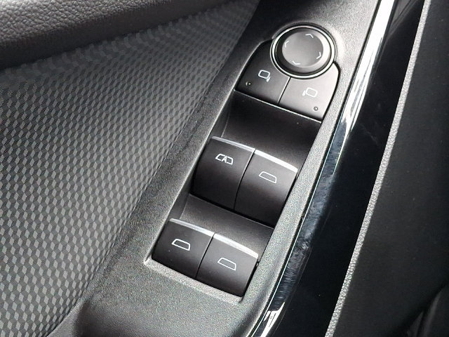 Used 2026 Chevrolet Equinox RS w/ LPO, Floor Liner Package AWD/4WD image 25