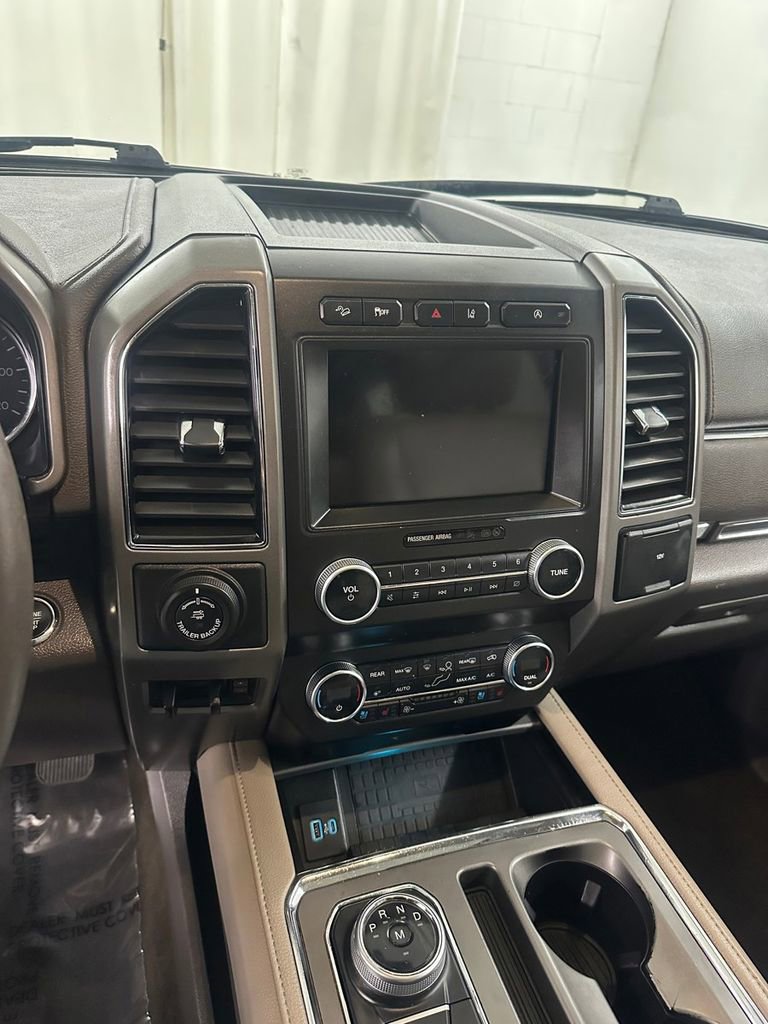 Used 2020 Ford Expedition XLT w/ Equipment Group 202A image 20
