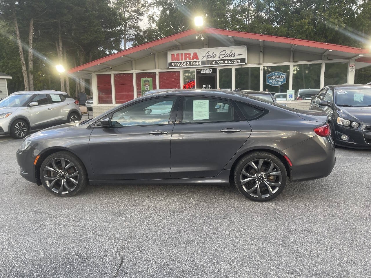 Used 2016 Chrysler 200 S w/ Comfort Group FWD image 6