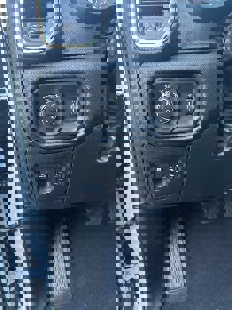 New 2026 RAM 1500 4x4 Crew Cab image 13