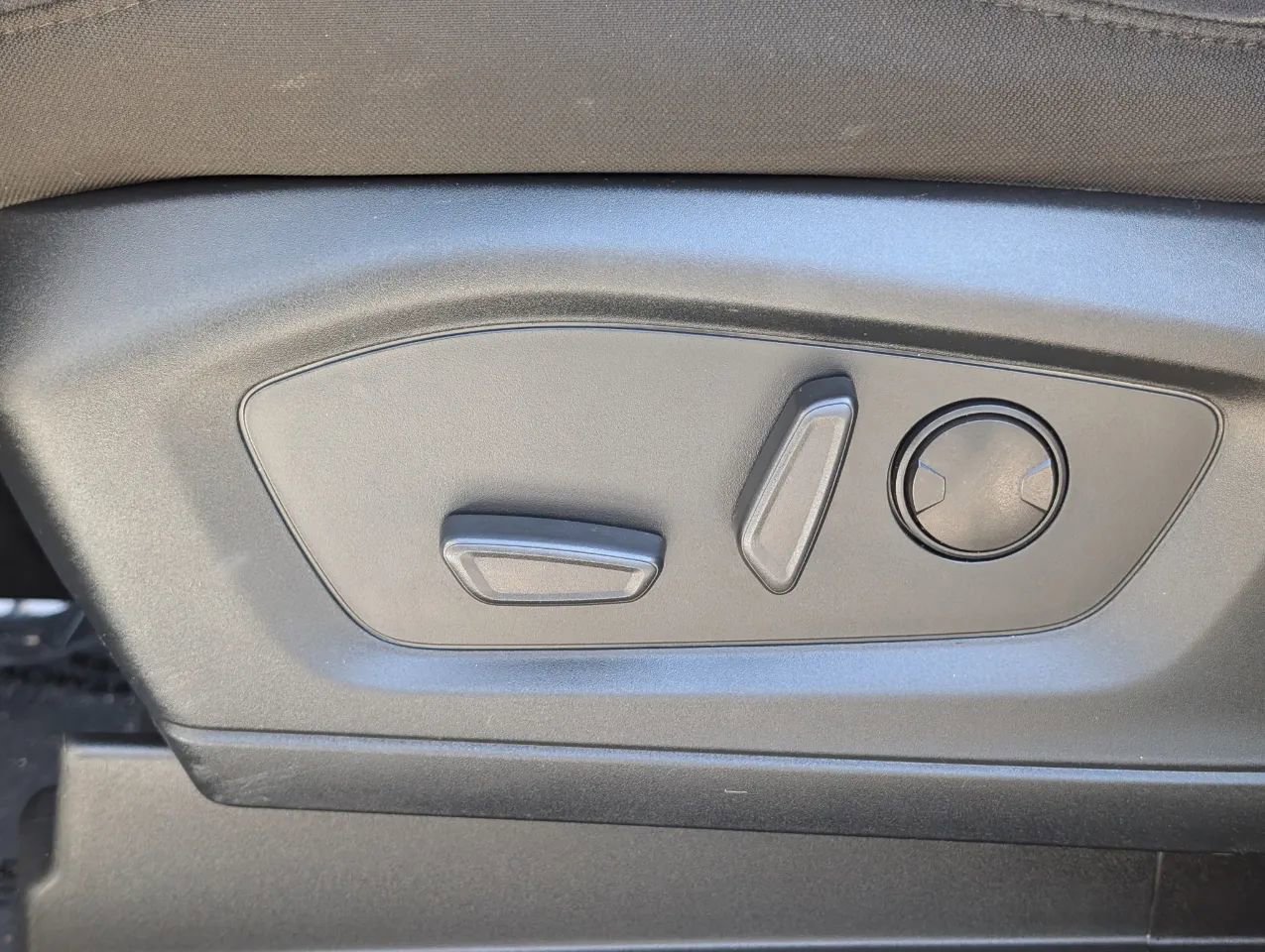 Used 2022 Ford Explorer XLT image 20