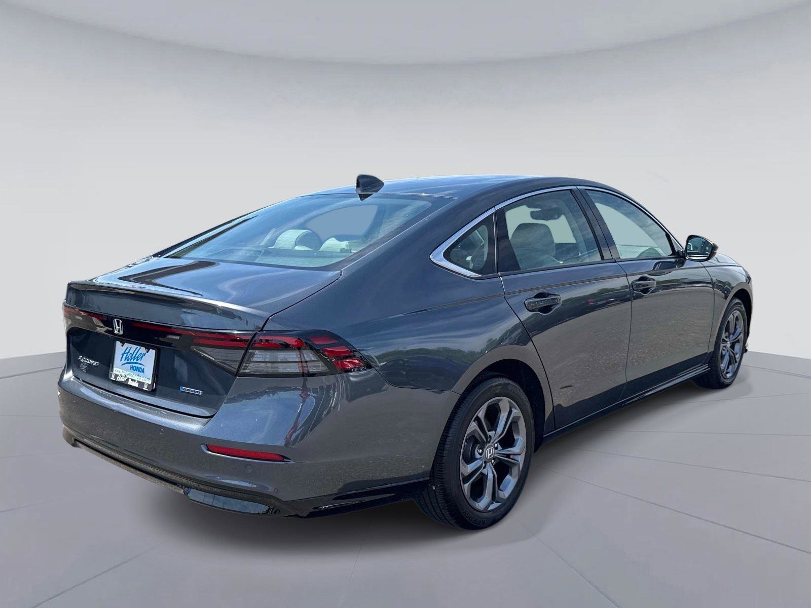 Certified 2025 Honda Accord EX-L image 4