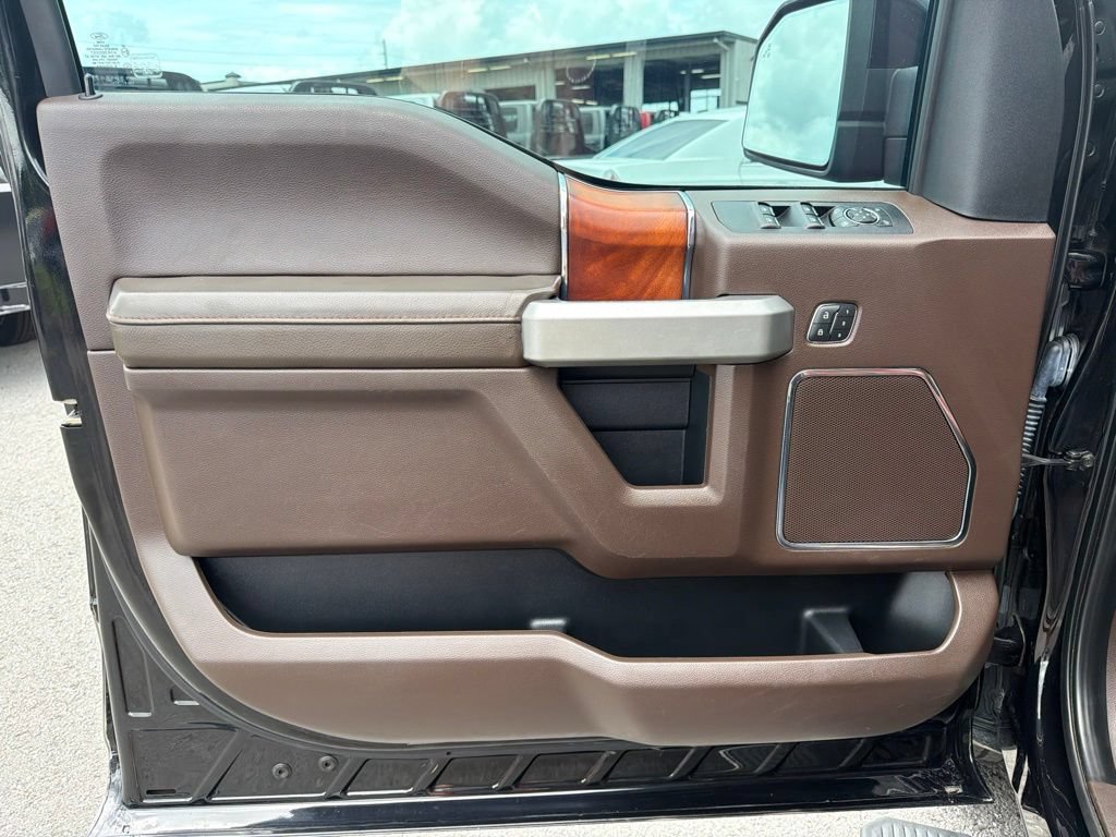 Used 2019 Ford F150 King Ranch w/ Equipment Group 601A Luxury AWD/4WD image 29