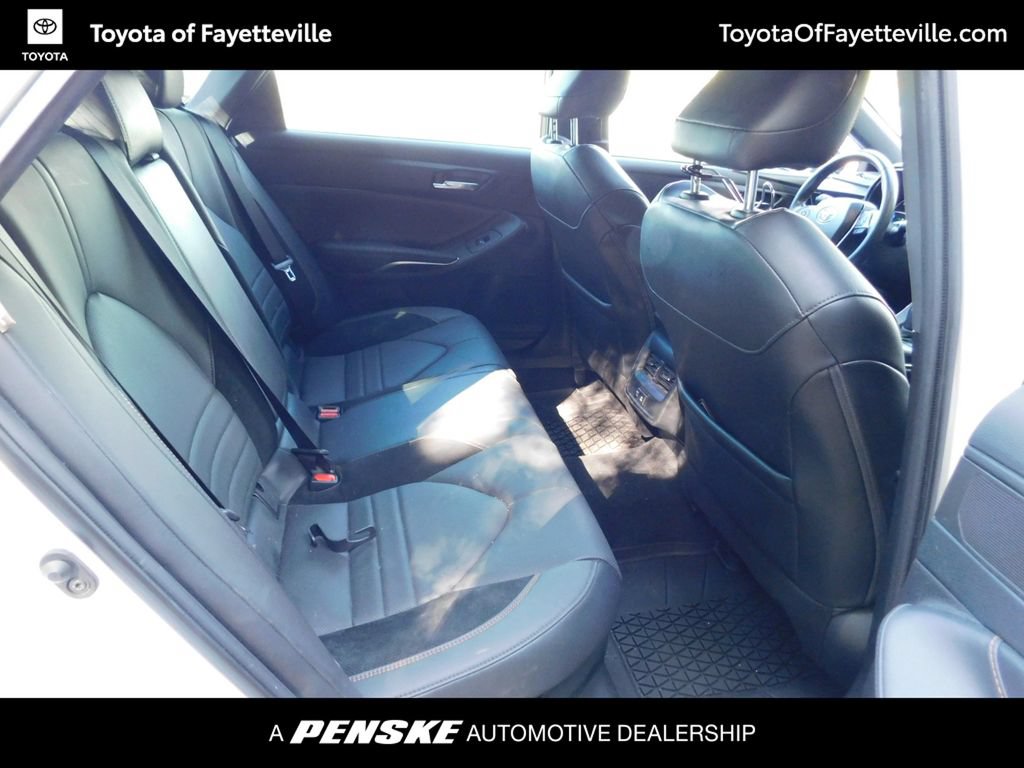 Used 2022 Toyota Avalon XSE FWD image 6