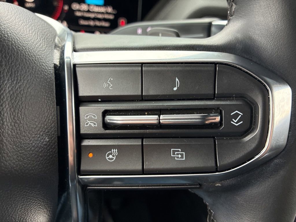 Used 2025 GMC Yukon Denali image 21