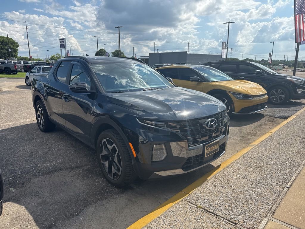 Used 2022 Hyundai Santa Cruz Limited AWD/4WD image 1