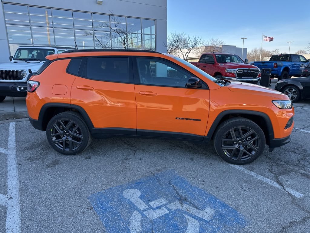 New 2026 Jeep Compass Latitude AWD/4WD image 35