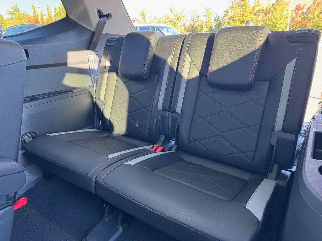 New 2026 Volkswagen Atlas Peak Edition image 29