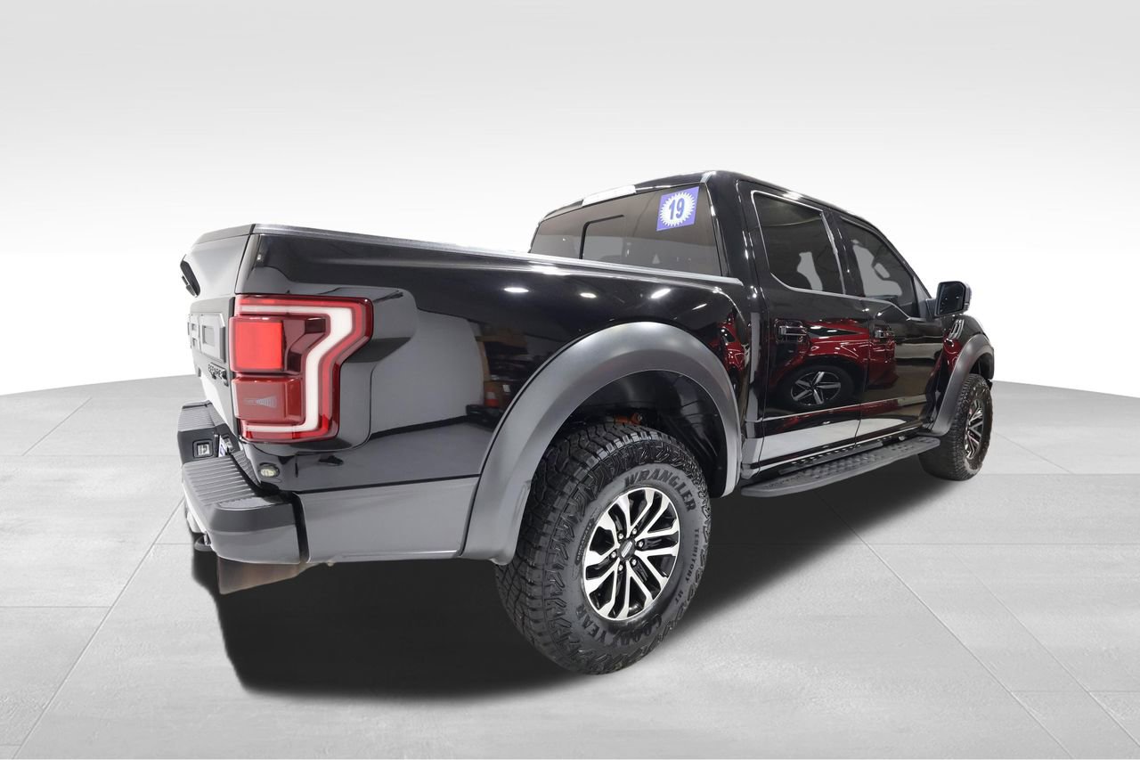 Used 2019 Ford F150 Raptor w/ Equipment Group 802A Luxury image 4