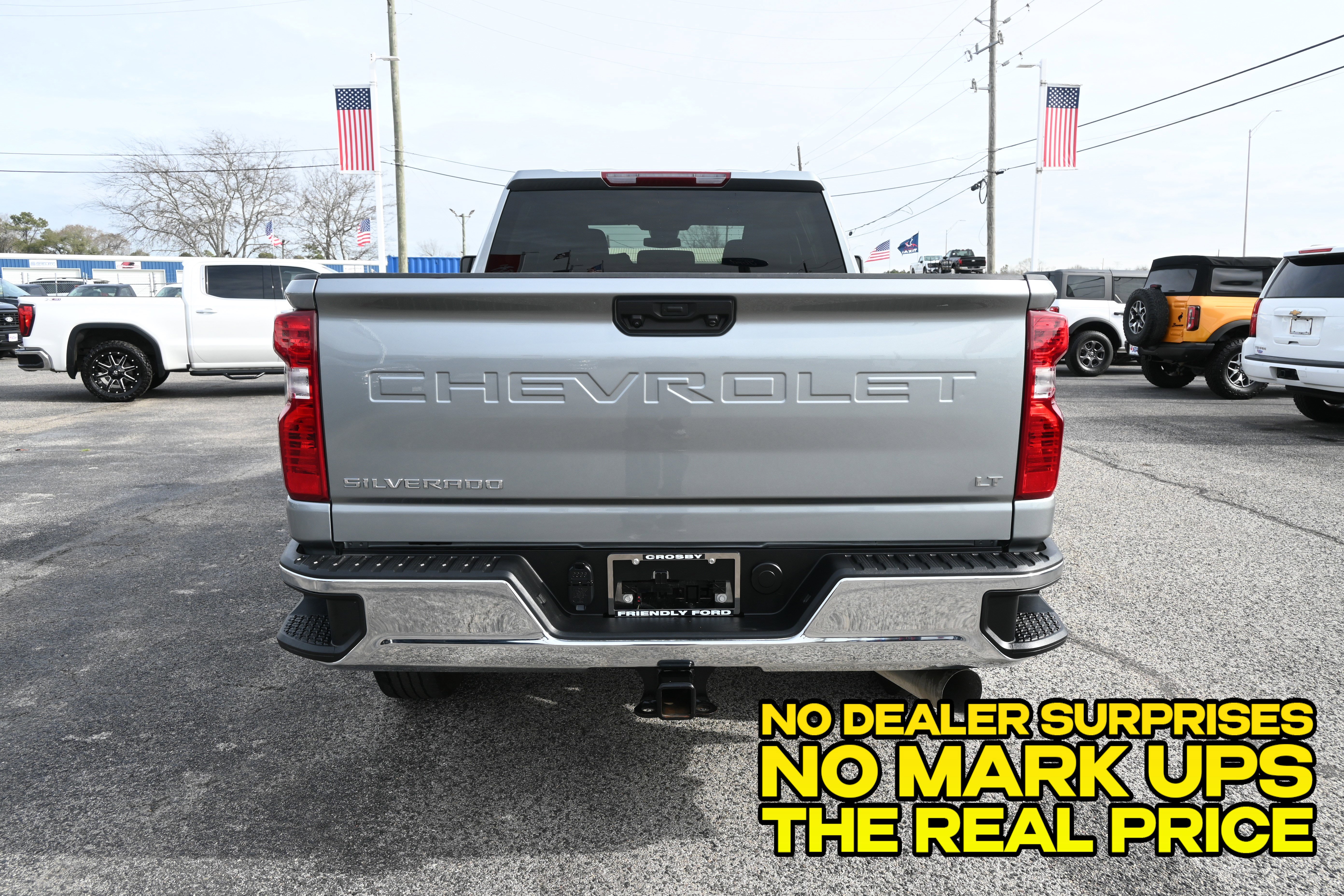 Used 2025 Chevrolet Silverado 2500 LT w/ Convenience Package image 3