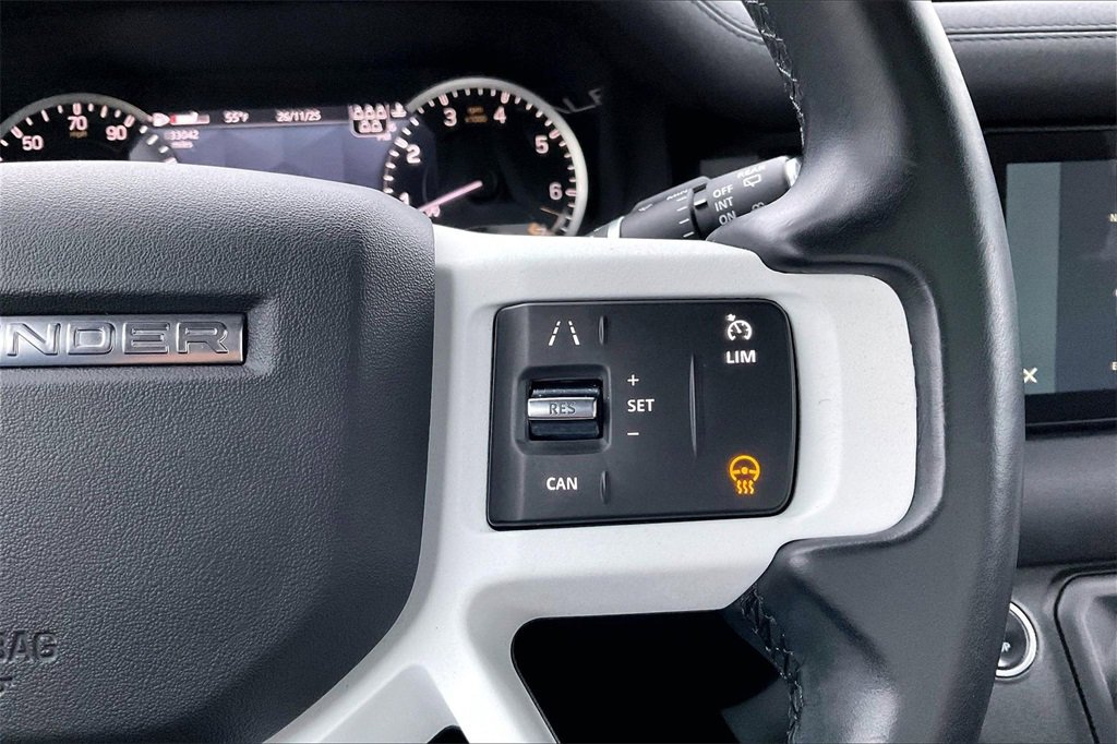 Used 2023 Land Rover Defender 110 X-Dynamic SE image 12