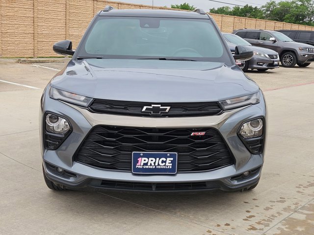 Used 2021 Chevrolet TrailBlazer RS w/ Sun and Liftgate Package FWD image 2