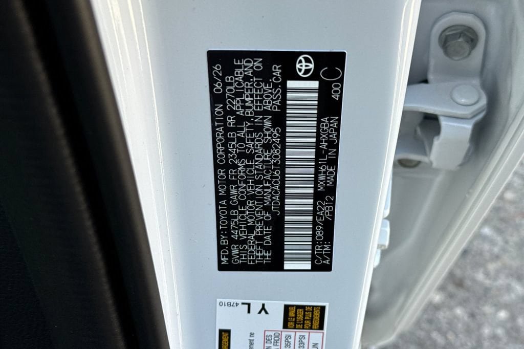 New 2026 Toyota Prius Plug-In Hybrid FWD image 24