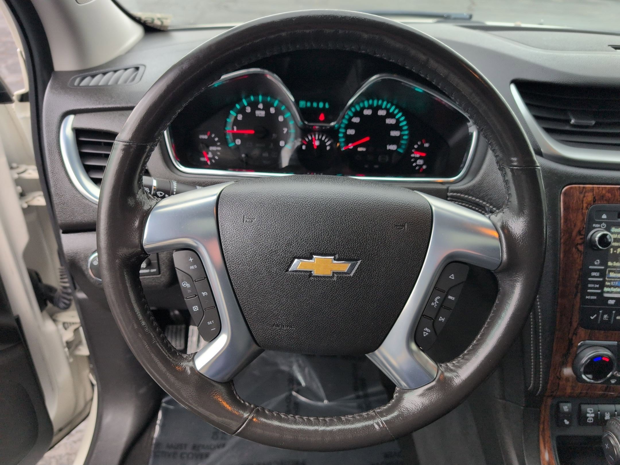 Used 2014 Chevrolet Traverse LTZ image 16
